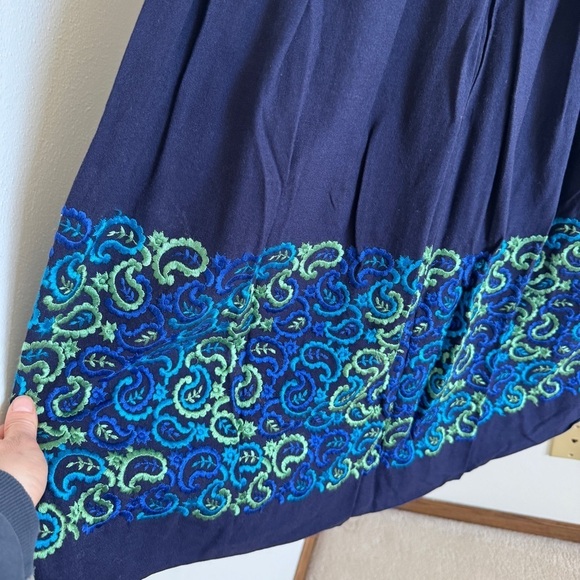 Vintage Navy Blue and Green Embroidered Linen Dress - Picture 9 of 13